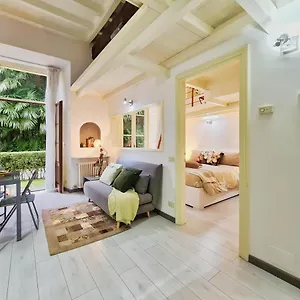 https://nona-lakeside-apt-at-patrician-villa.it-lombardy.com