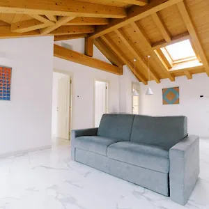 https://casa-king-2.it-lombardy.com